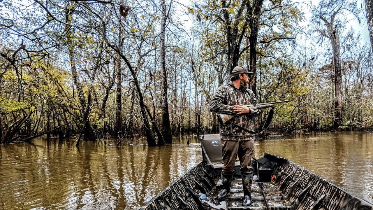 Duck Hunting and Exploring a Swamp That Never Ends..