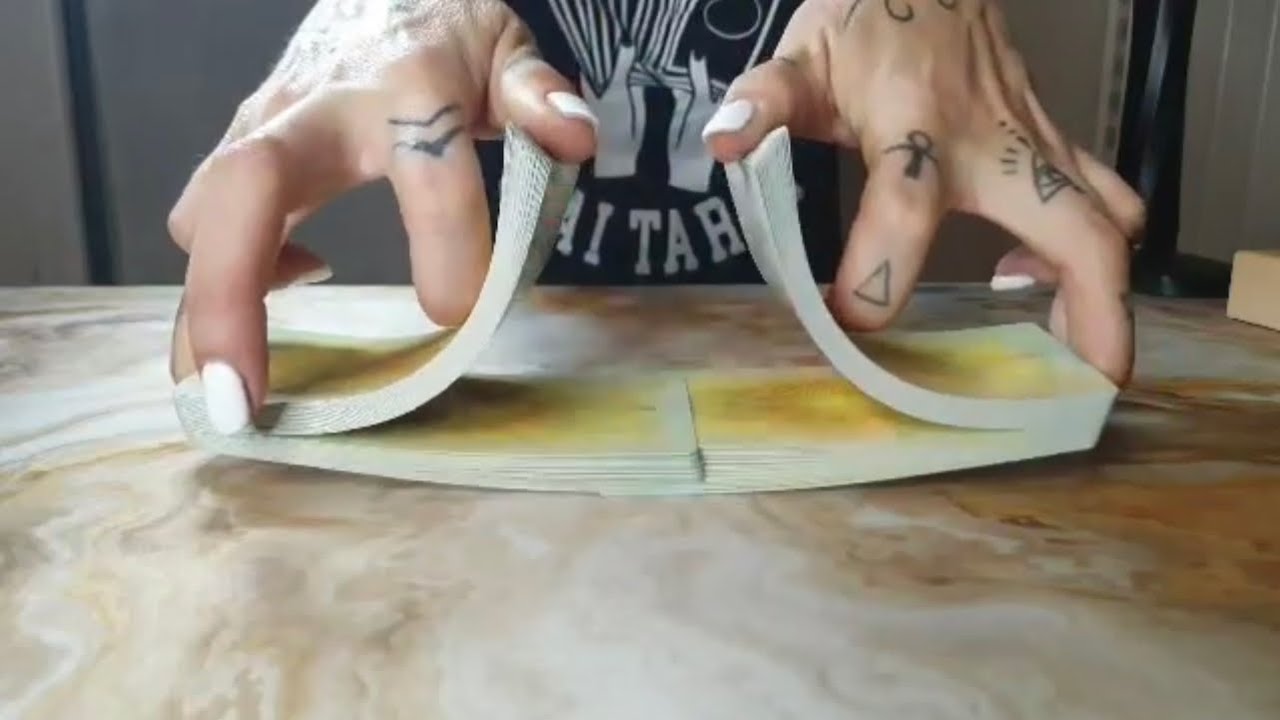 Comment brasser tes cartes en mode « shuffle »🤘🏼🤘🏼 (video corrigée au niveau du son 😅)