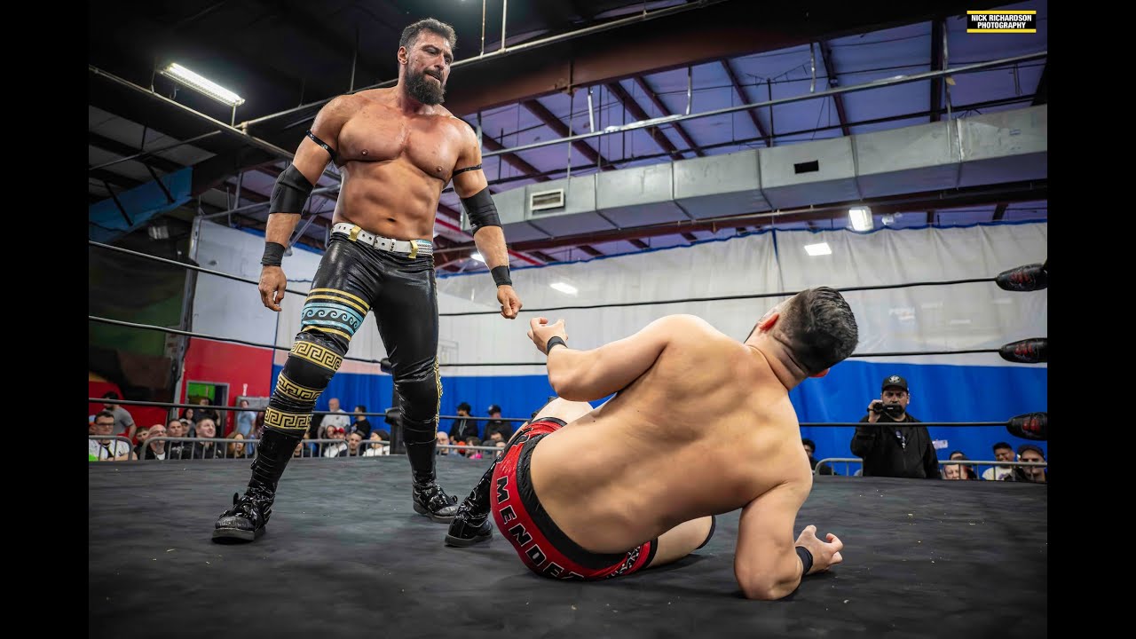 Roger Mendez v rex Lawless w/Chris Steeler special guest referee