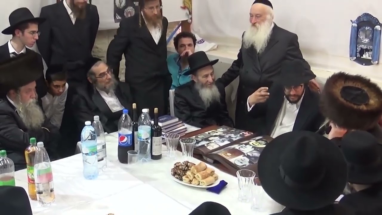 הגאון הינוקא הרב שלמה יהודה  - בסוכה בסוכות מרגש