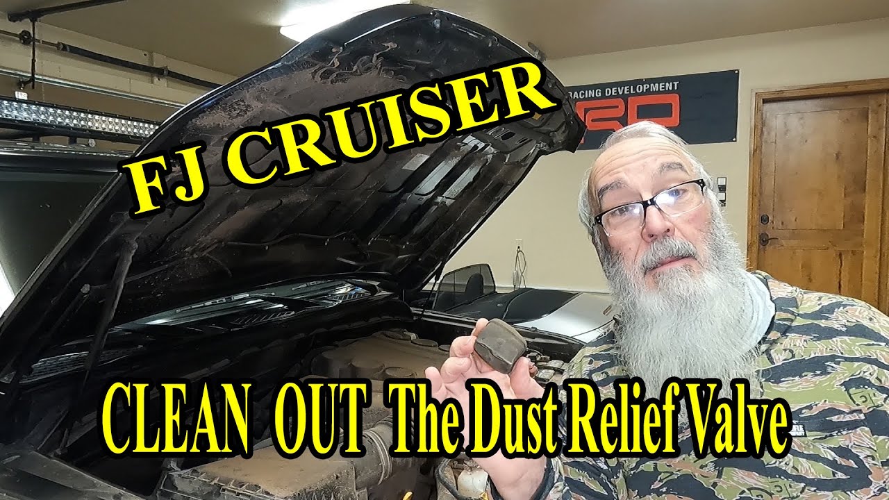 😬 How to Clean Out Toyota FJ Cruiser Dust Relief Valve 👍🏼 That Most people don't know about 🙉🙊🙈