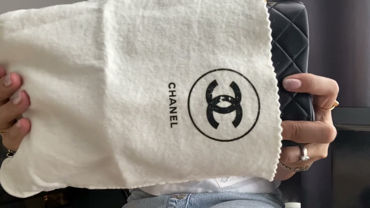CHANEL VINTAGE CLASSIC FLAP REVEAL!