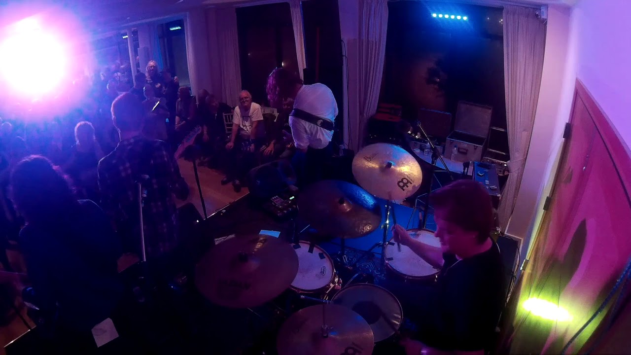 Red Butler - Oh Well (Live)