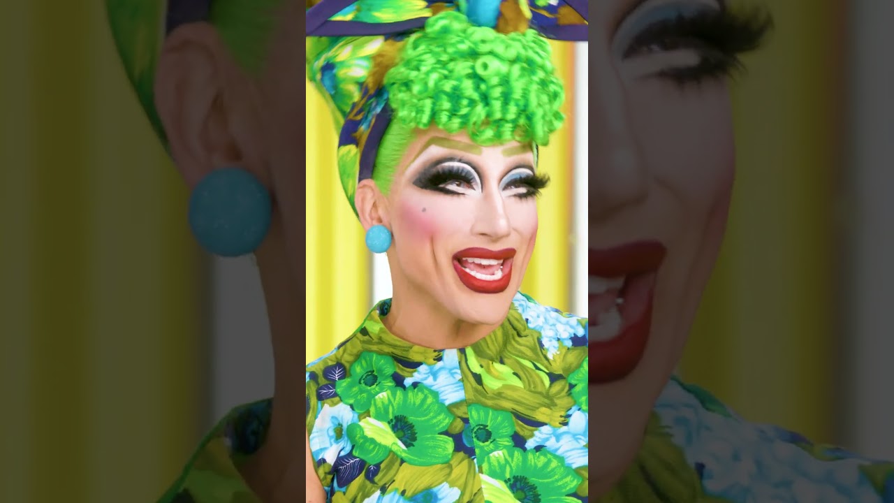 Mo Heart called Bianca&rsquo;s back WHAT!? #PitStop #DragRace