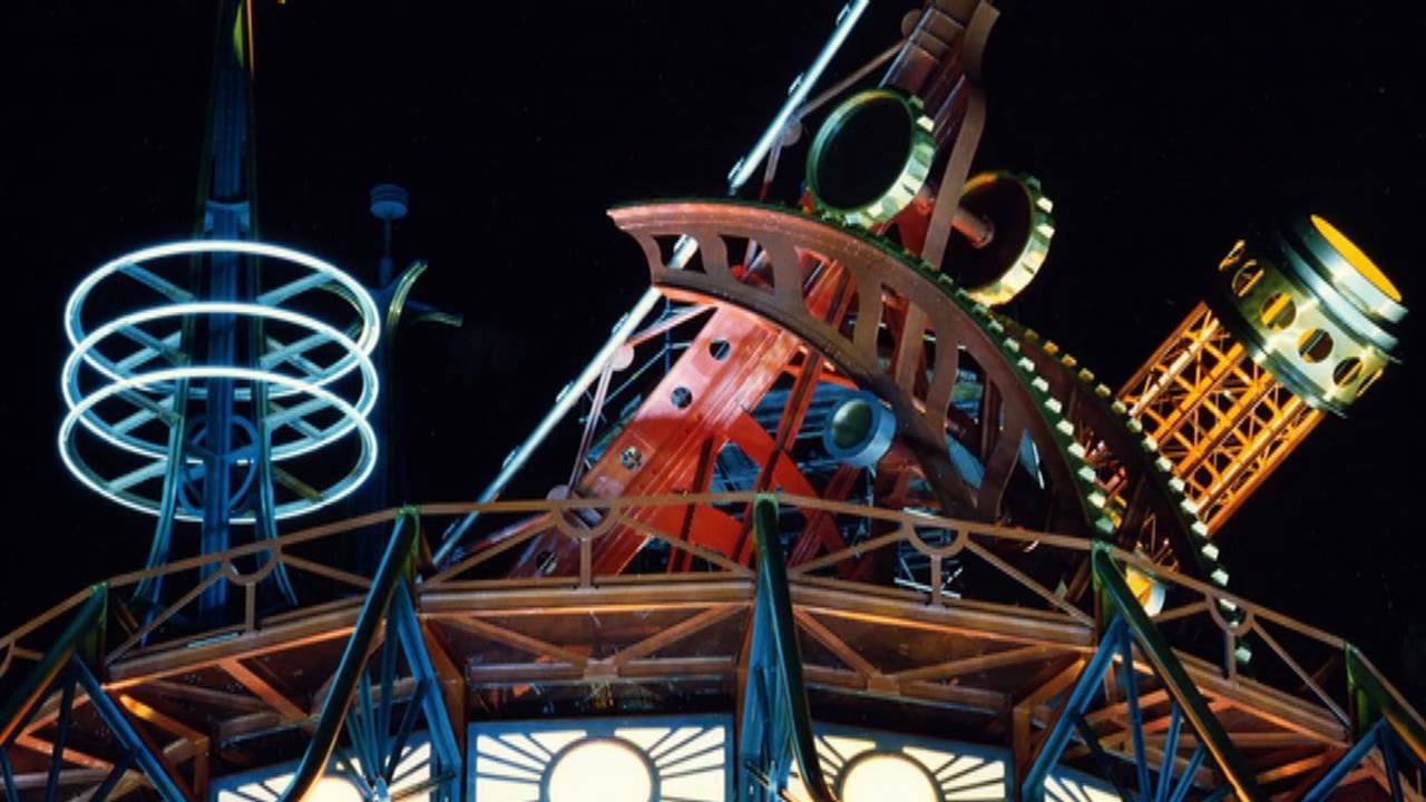 Space Mountain Area - End Title (Rocketeer) | Disneyland Paris à Musique
