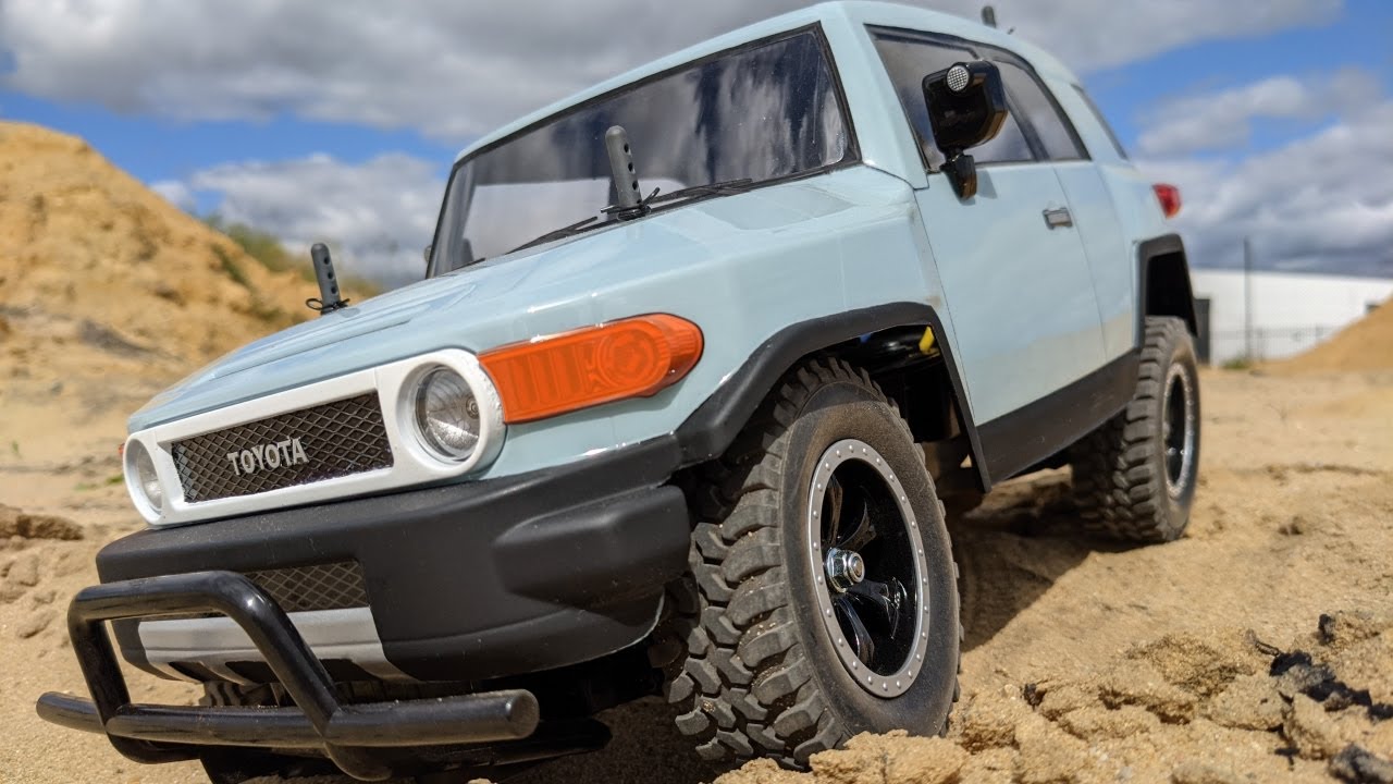 FIRST DRIVE! Toyota FJ Cruiser  - Tamiya CC-01