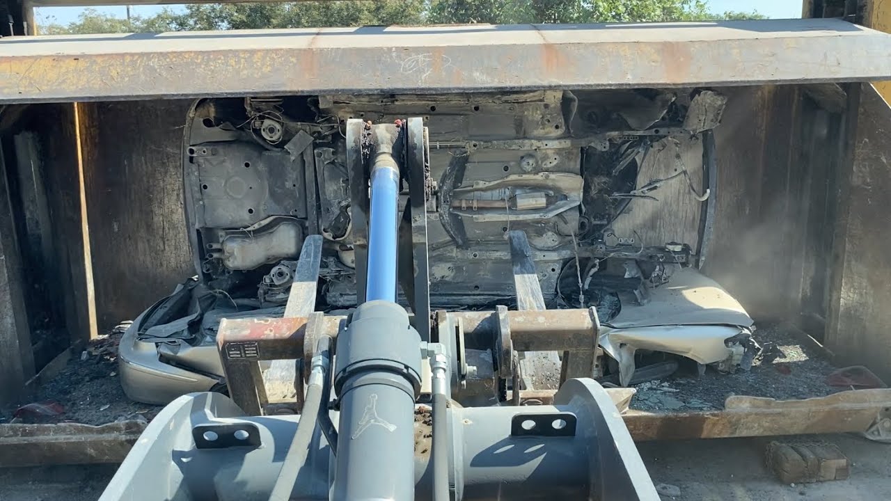 Sumtimes SILENCE Is The BEST Method Of CRUSHING CARS!!!