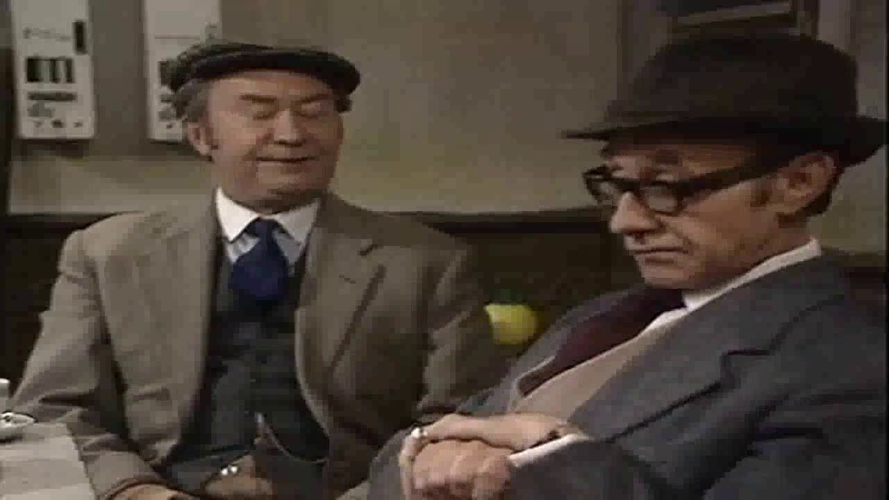 Last Of The Summer Wine S03E02 - Mending Stuart's Leg