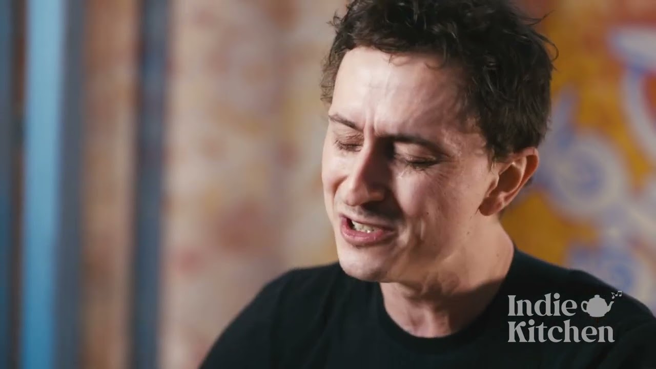 Dylan Menzie - Fake Friends (Indie Kitchen Session at Strongroom Studios)