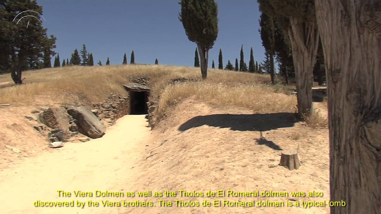 Dólmenes de Antequera / Dólmens of Antequera