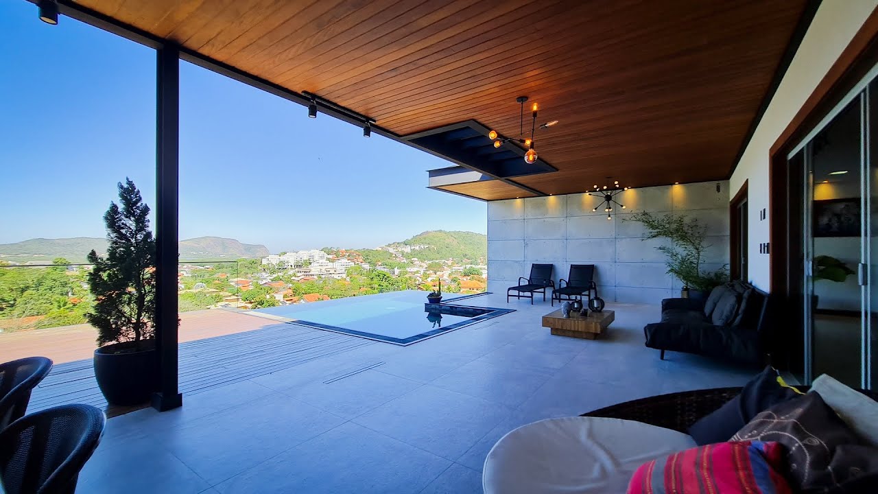 Casa À VENDA em Itaipu | Com uma vista deslumbrante! | Niterói RJ