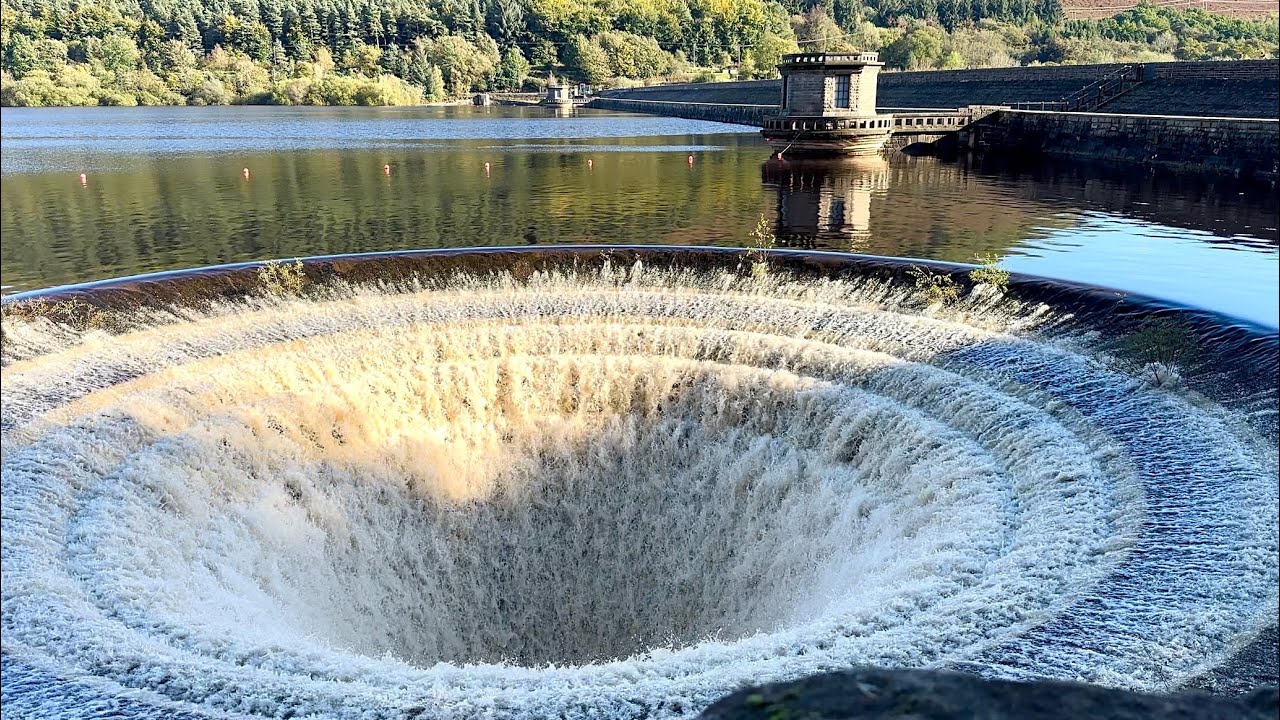 Relaxing scenes at lady bower reservoir 22/10/2023