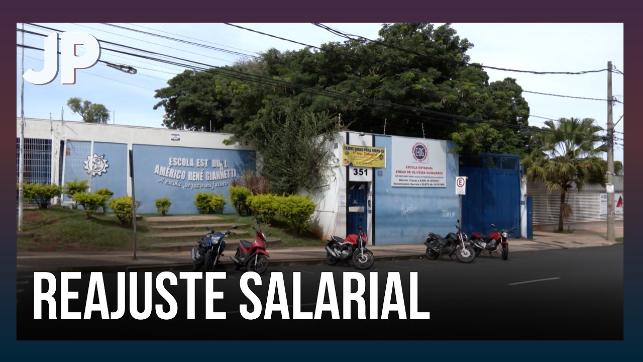 Servidores da educação reivindicam reajuste salarial em Minas Gerais