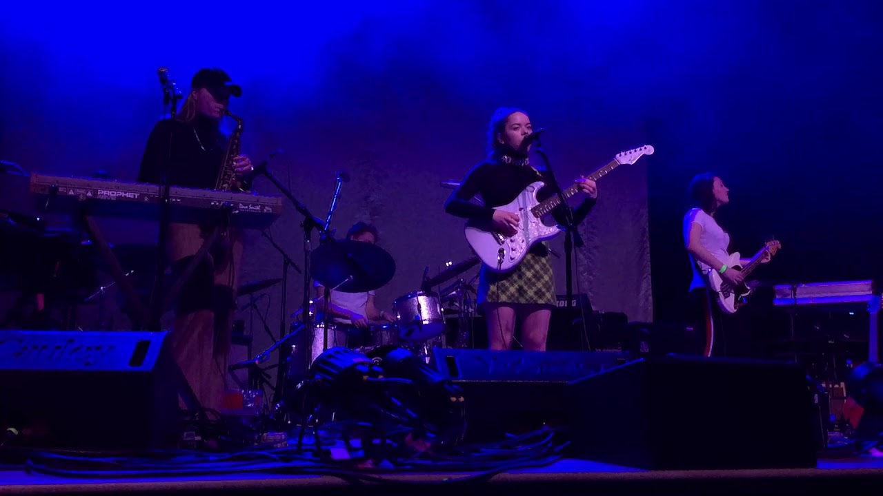 Nilufer Yanya - Thanks 4 Nothing (live) Feb 13, 2019