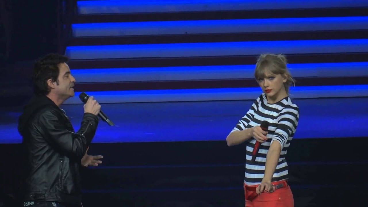 Taylor Swift [The Red Tour] 16. Drive By feat  Pat Monahan