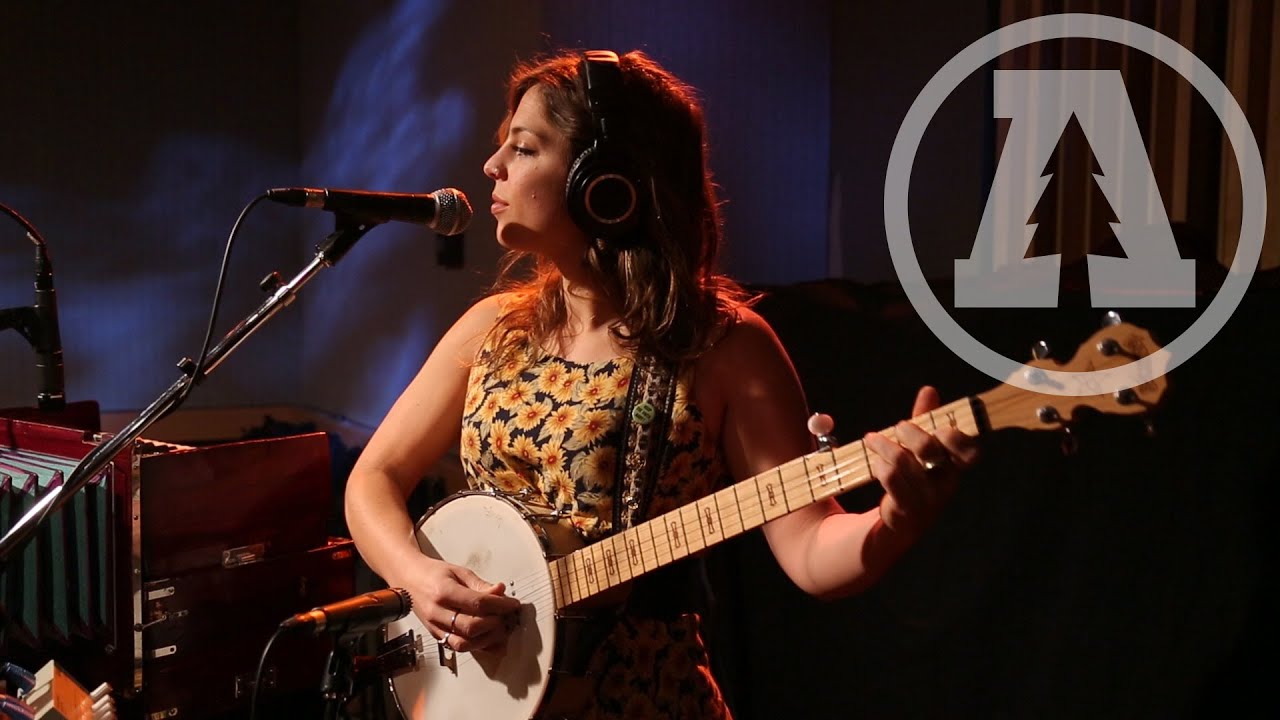 The Wild Reeds - Everything Looks Better in Hindsight | Audiotree Live