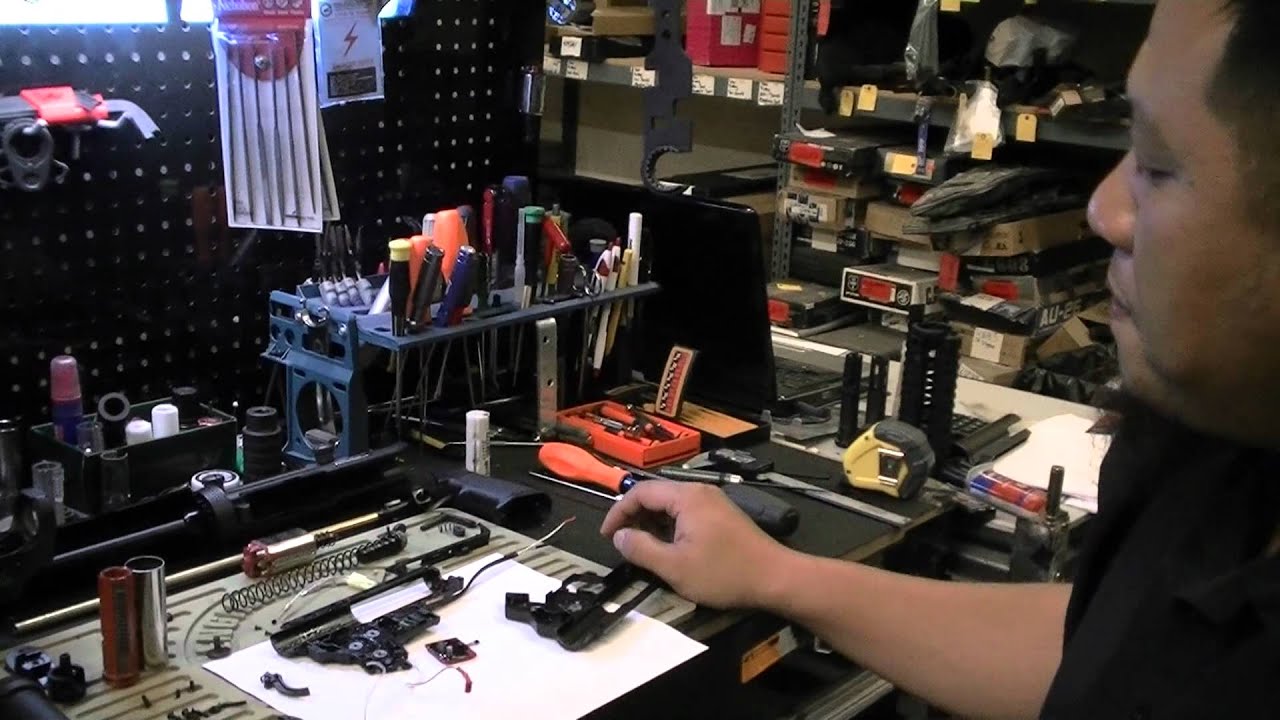 Airsoft GI Uncut - Take a Look Inside Ares Next Gen. M4