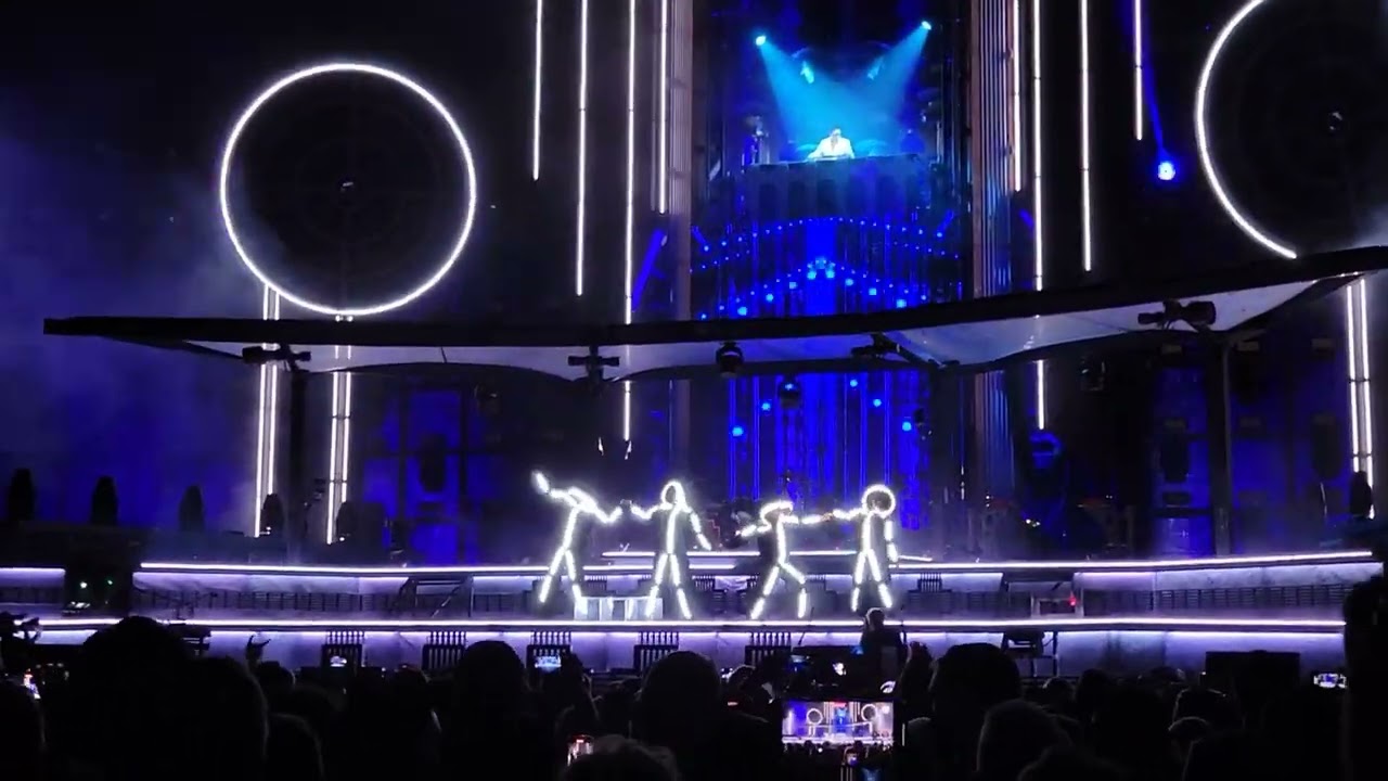 Deutschland DJ set and Intro - Rammstein Los Angeles Memorial Coliseum - Live in LA 9/23/2022