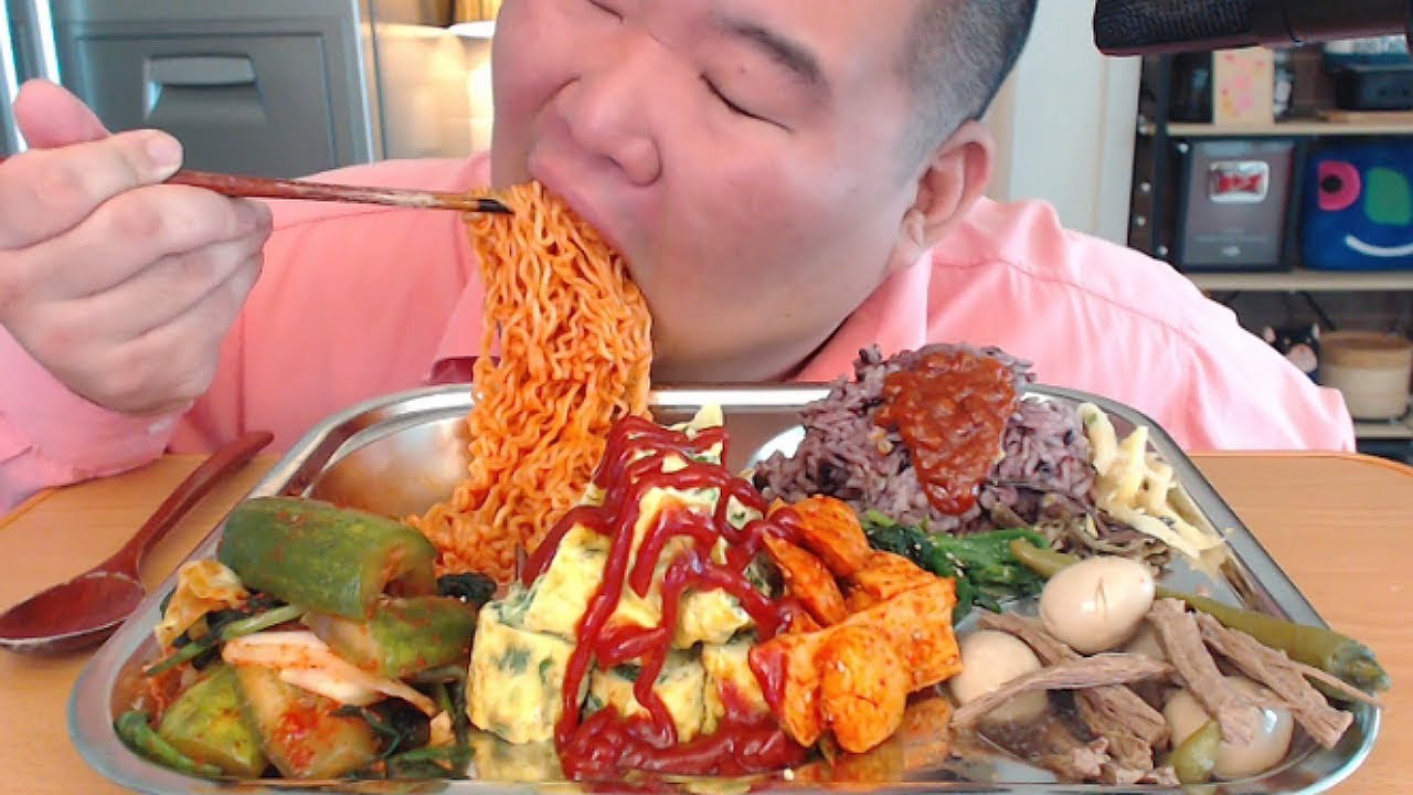 듣도보도 못한 ' 급 식 ' 먹방 입니다 . Amazing Korean Elementary School Food. Mukbang