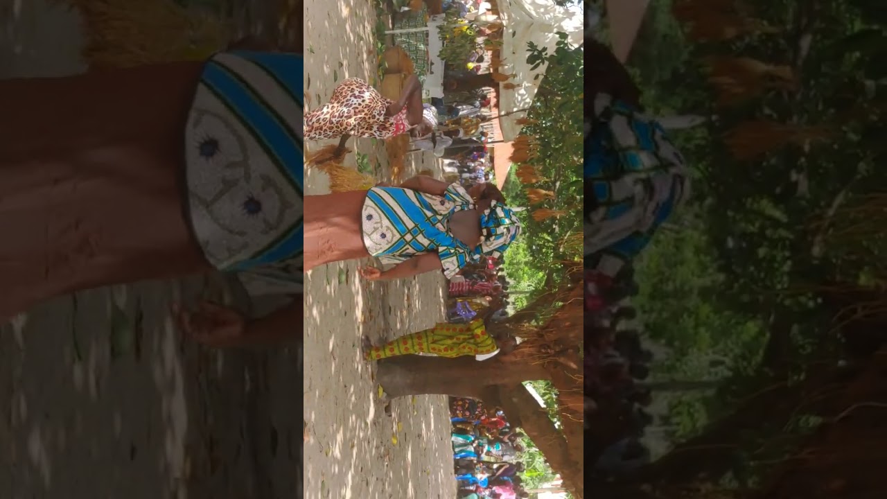 Funerailles de Lathyr Nialou.  Un notable