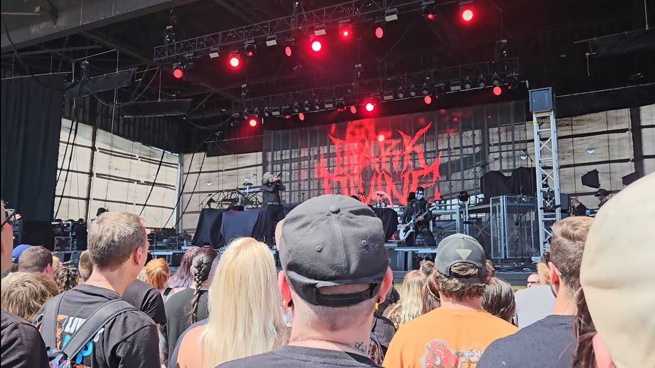 Dark Divine - Make Me Disappear Live!