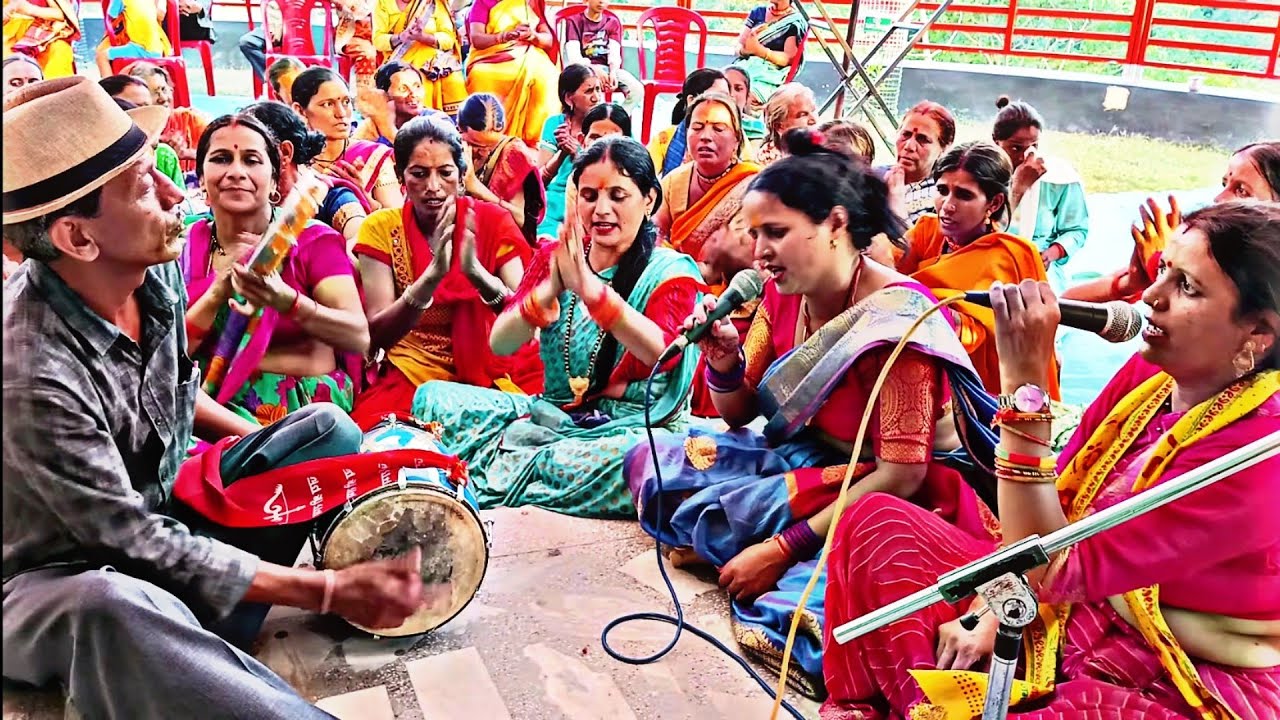 भजन गायिका हम चारों बहन बद्रीनाथ केदारनाथ हमरो पहाड़ देवतौ कु वासा जय बद्रीनाथ जय केदारनाथ