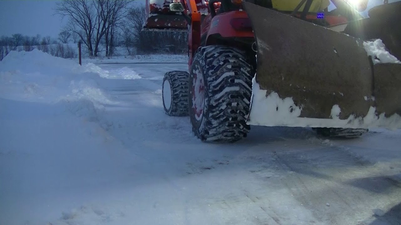 Sub compact Tractor with 6ft rear blade is awesome to clear snow
