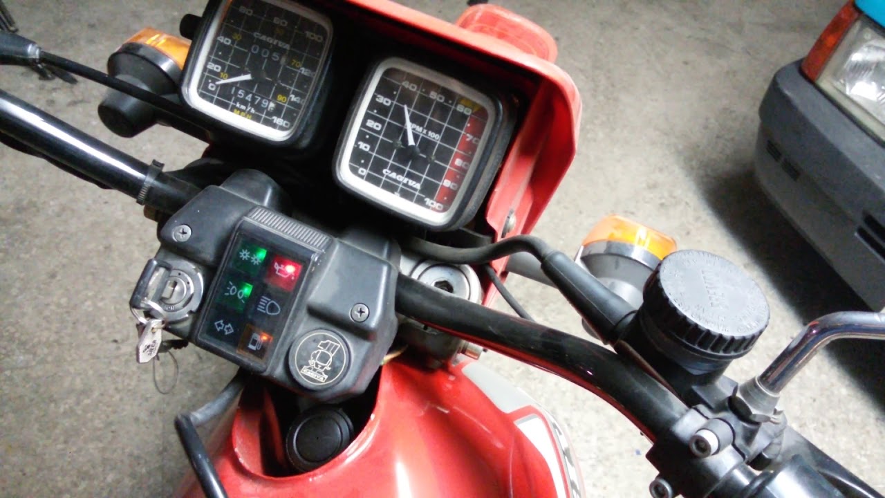 Cagiva ala blu 350 con luce scarico superiore ostruita,e pistone lavorato,il resto originale.