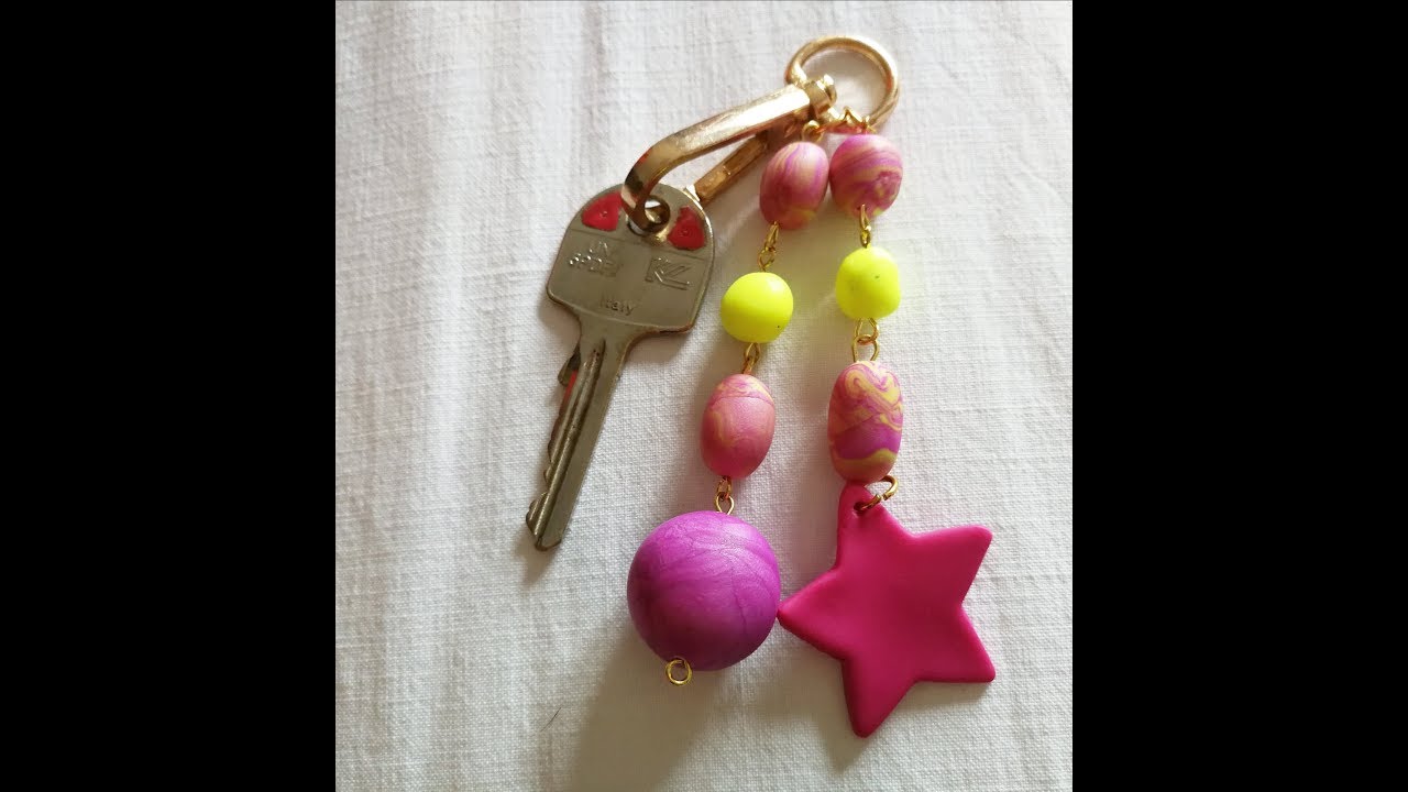 TUTORIAL PORTACHIAVI CON PERLINE E CHARMS IN PASTA POLIMERICA!