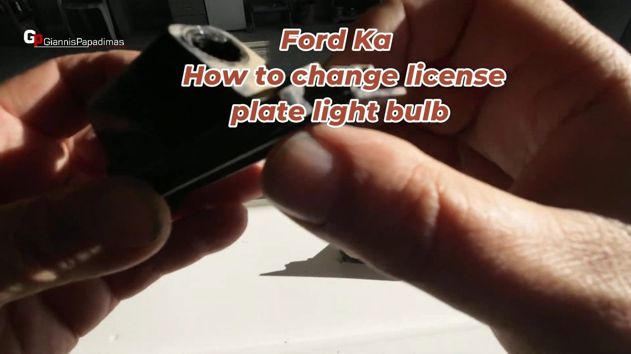 Ford Ka  (2008–2016)  How to change license plate light bulb
