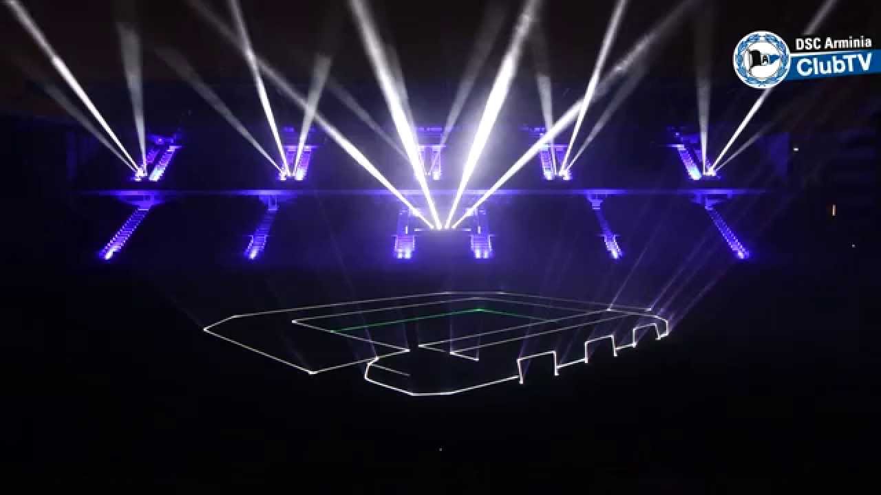 Licht- und Lasershow in der SchücoArena