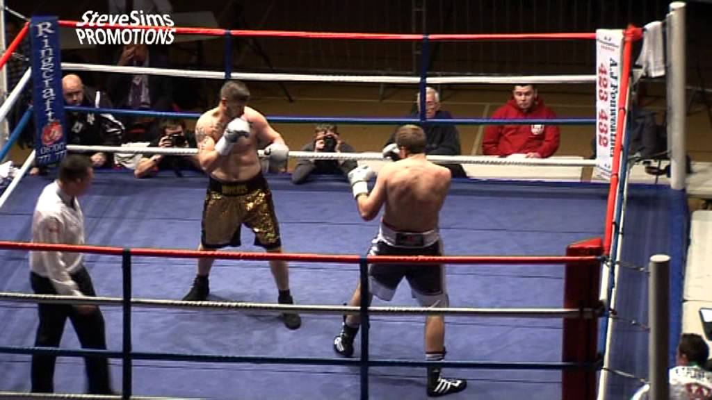 BOXING;Wayne Brookes v Paul Morris.Promoted by Steve Sims