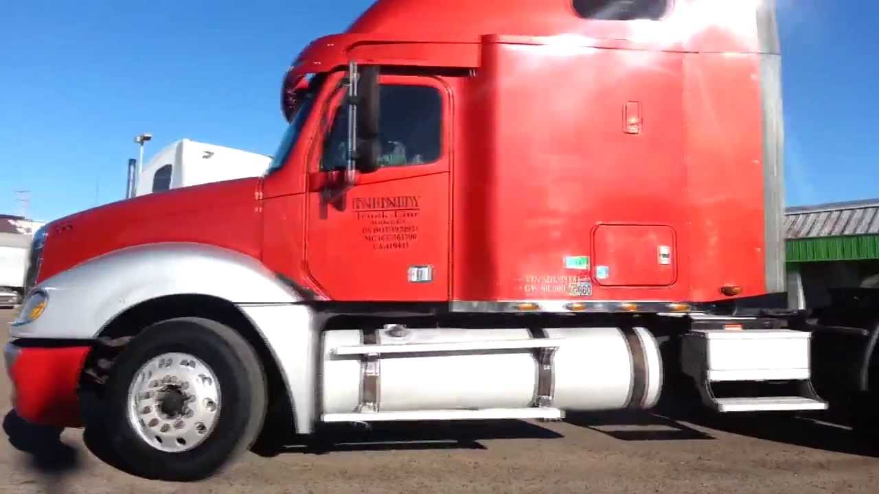 Tractocamion en Venta Freightliner Columbia 2005 Rojo/Gris www.DERECHATRUCKS.com