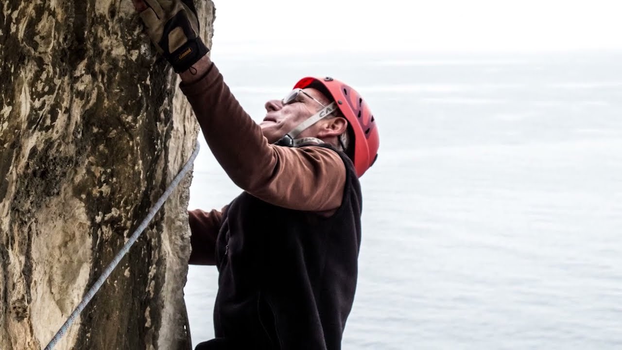 Futurs Croulants, escalade à l'Oule (Calanques)
