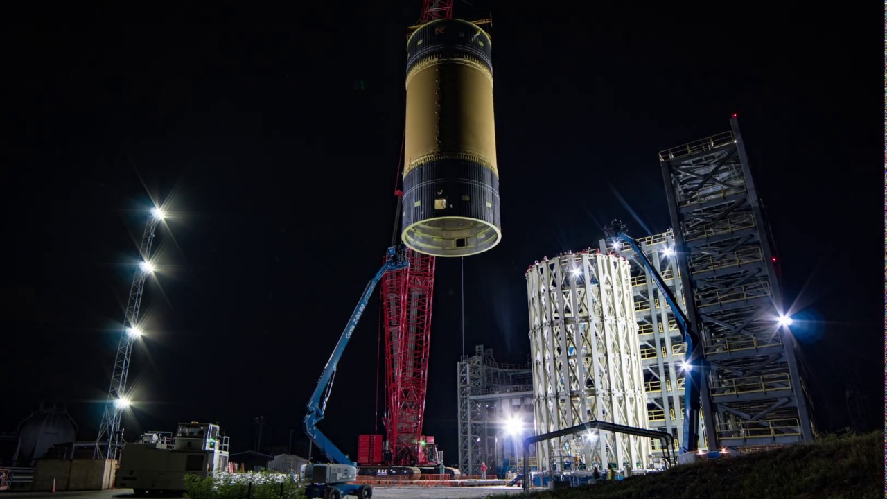 Watch as Crews Load Final SLS Test Article into Marshall Test Stand
