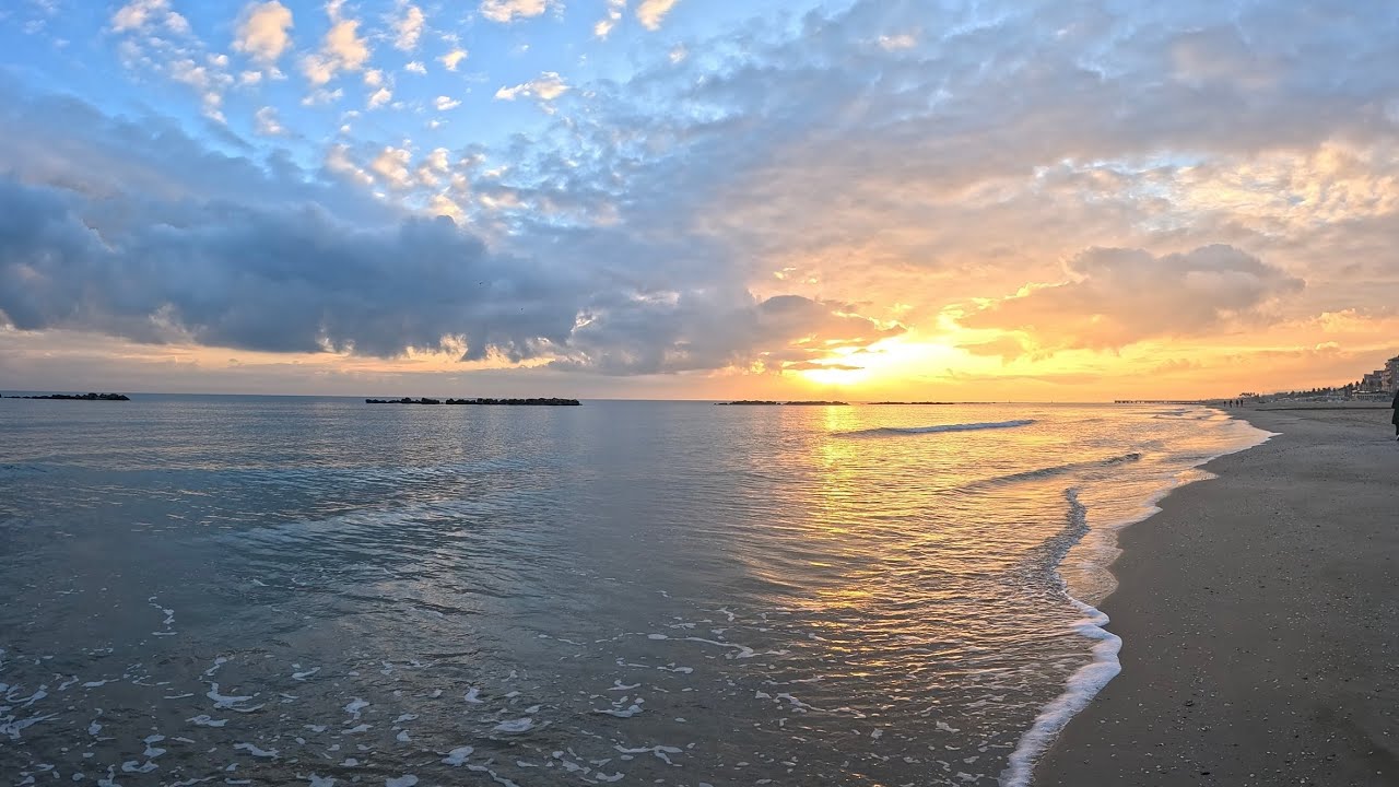 Good-Feeling Mediterranean Sunrise 4K | Real-Time One-Take (no loops)
