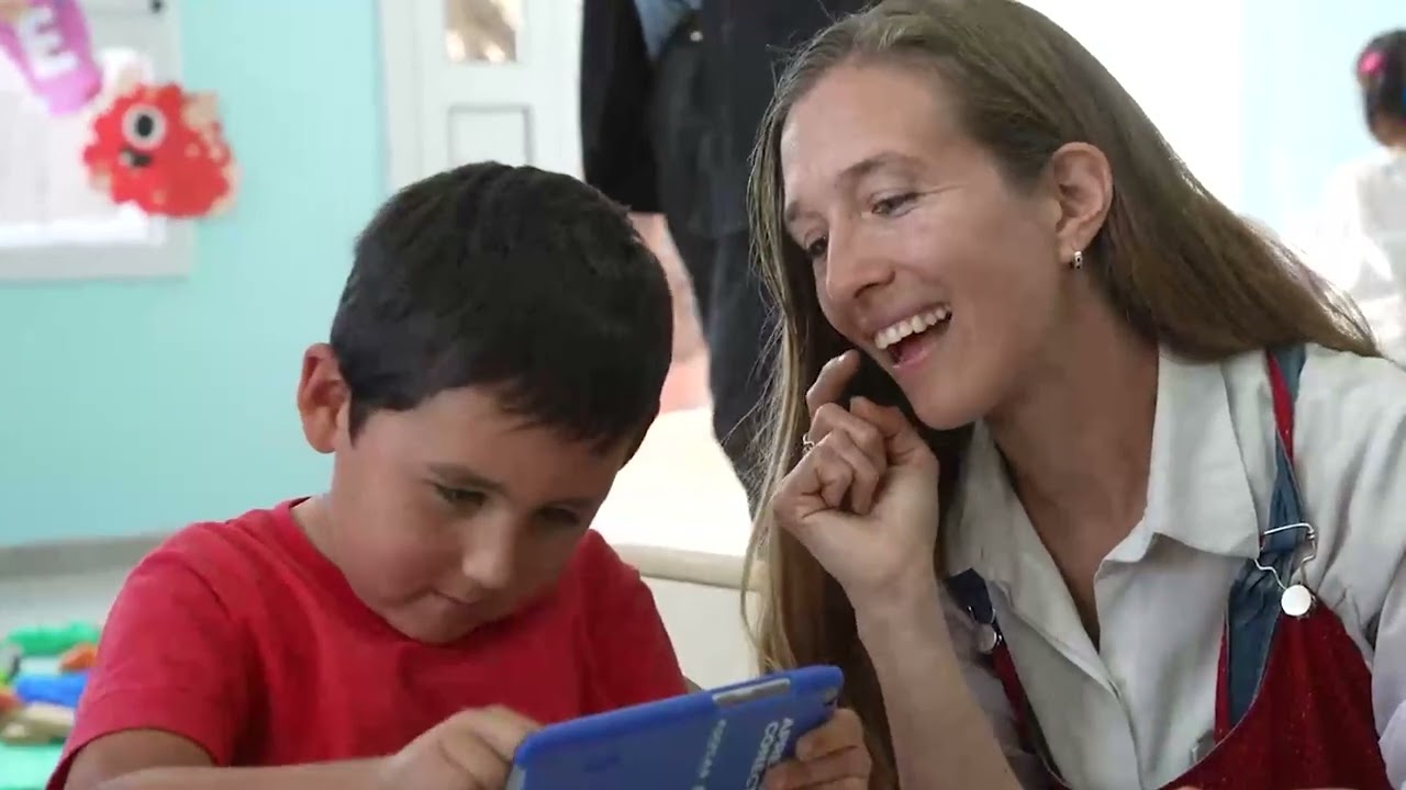 #La #Provincia completó la entrega de 58.000 notebooks a establecimientos educativos.