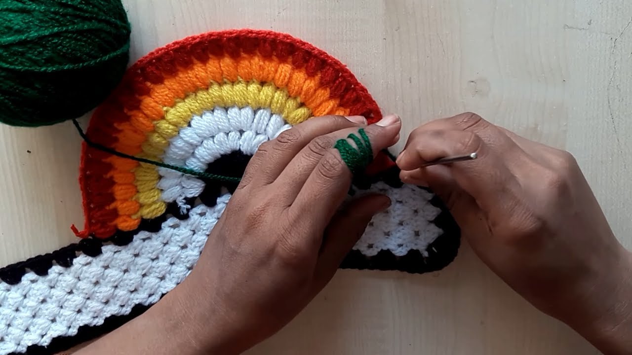 DOOR HANGING TORAN FROM WOOLEN HANDMADE TORAN/HOW TO MAKE DOOR Toran/दरवाजे के लिए बनाये ऊन की तोरण