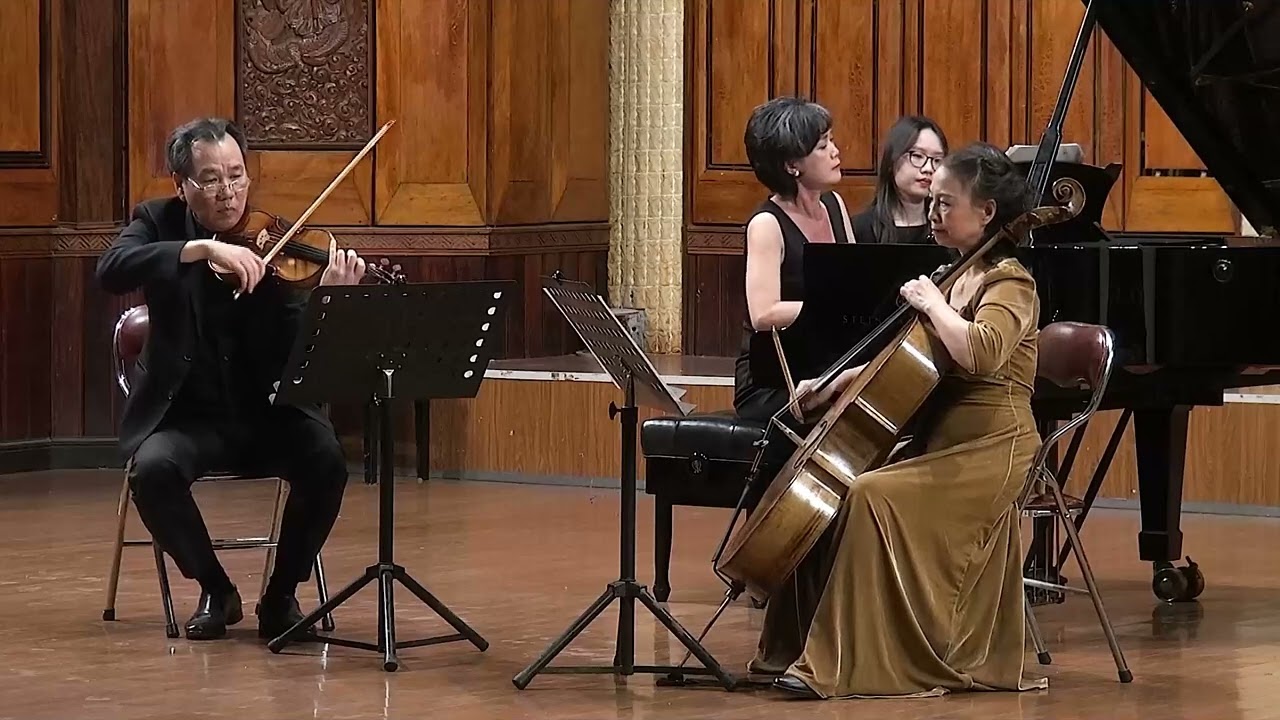 Joseph Haydn - Piano Trio No. 39 in G major, Hob.XV/25