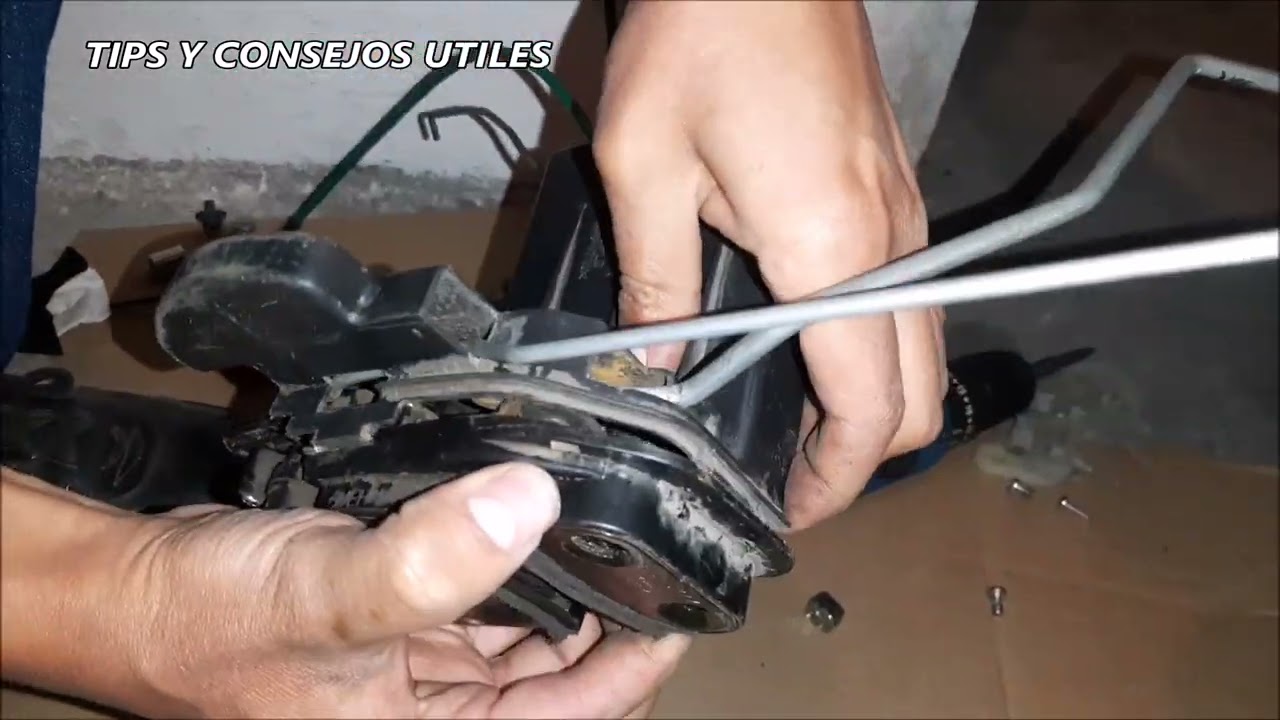 CAMBIO DE GUAYA PUERTA KIA CERATO 2009