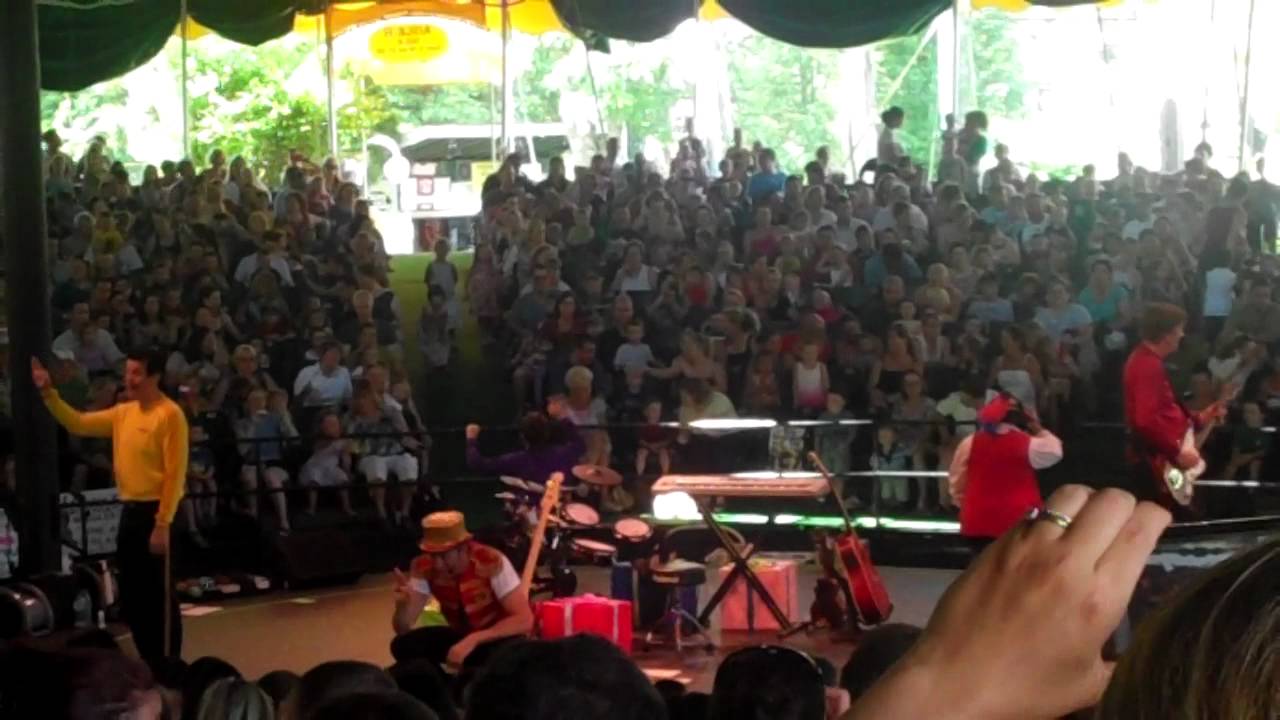 The Wiggles - Dr Knickerbocker