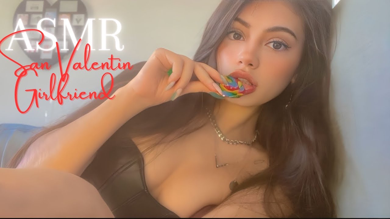 ASMR GIRLFRIEND ROLEPLAY| Pasamos San Valentín acostados juntos (Mouth sounds, masajes, susurros)