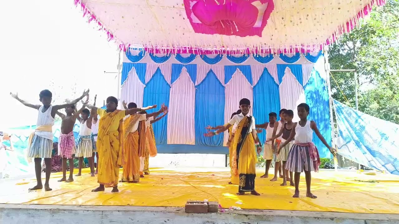 Akka ninna ganda hengirabeku students daance