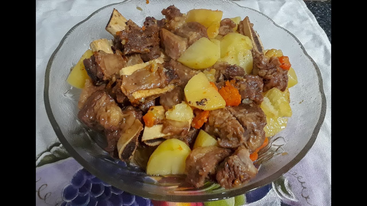 COSTELA COM BATATA E CENOURA NA PANELA DE PRESSÃO