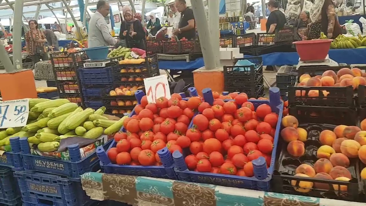 AVANOS KAPALI PAZAR YERİ