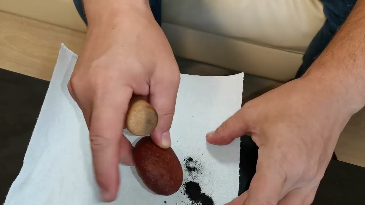 Removing cake from an oval shaped pipe with a Low Country Reamer: Guest Romeo Stan from SmokingPipes