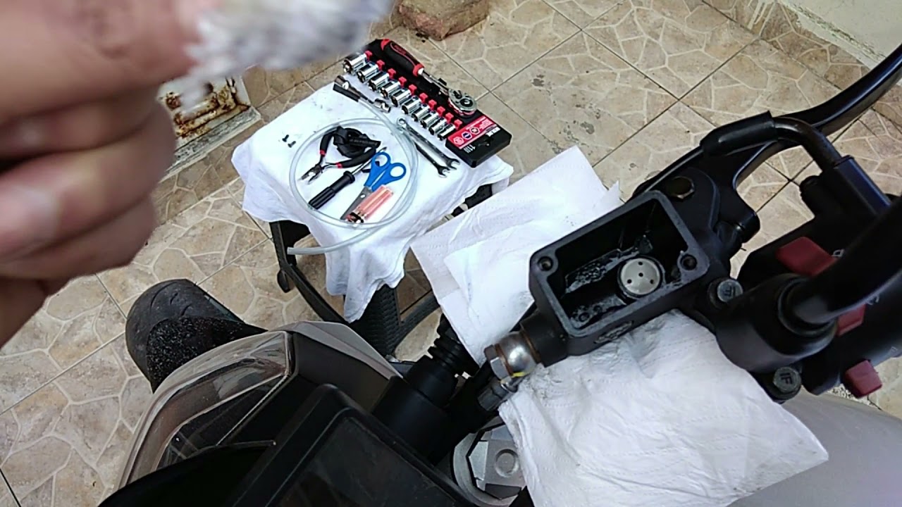 CAMBIO DE LIQUIDO DE FRENOS CFMOTO NK 250