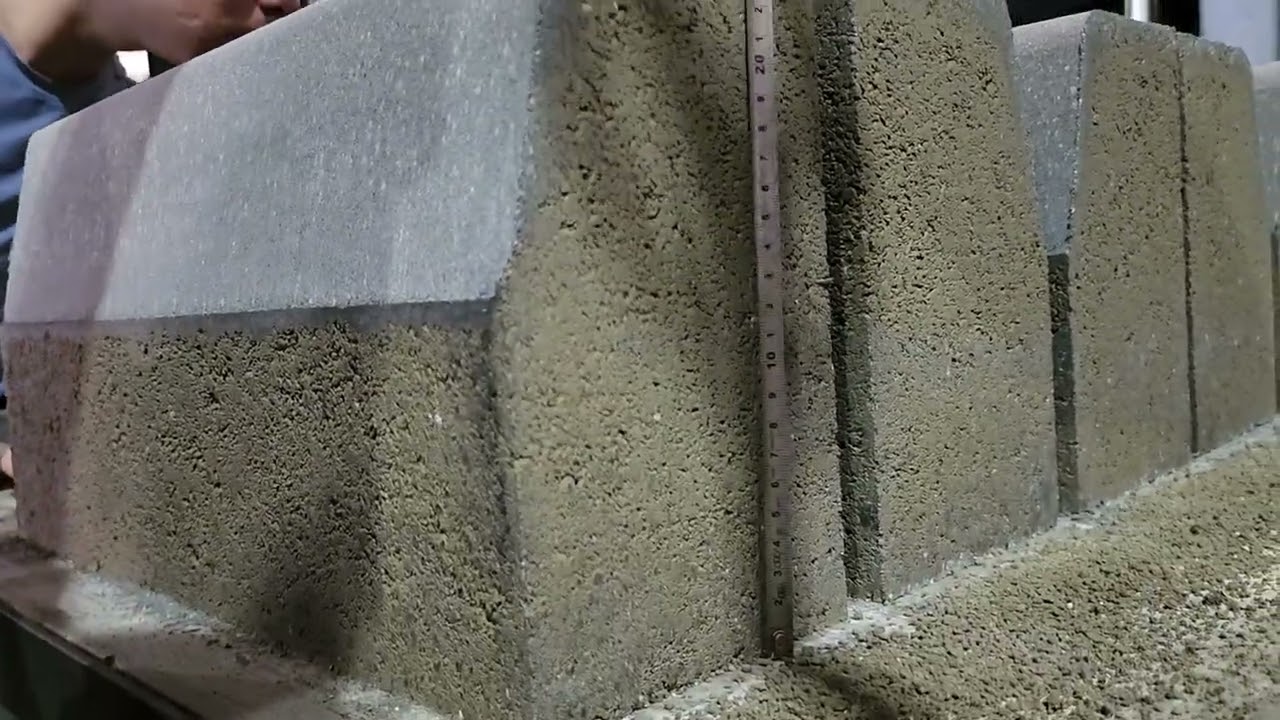 TPM10000G Vibration Press Machine For 40cm height Kerbstone Block Production