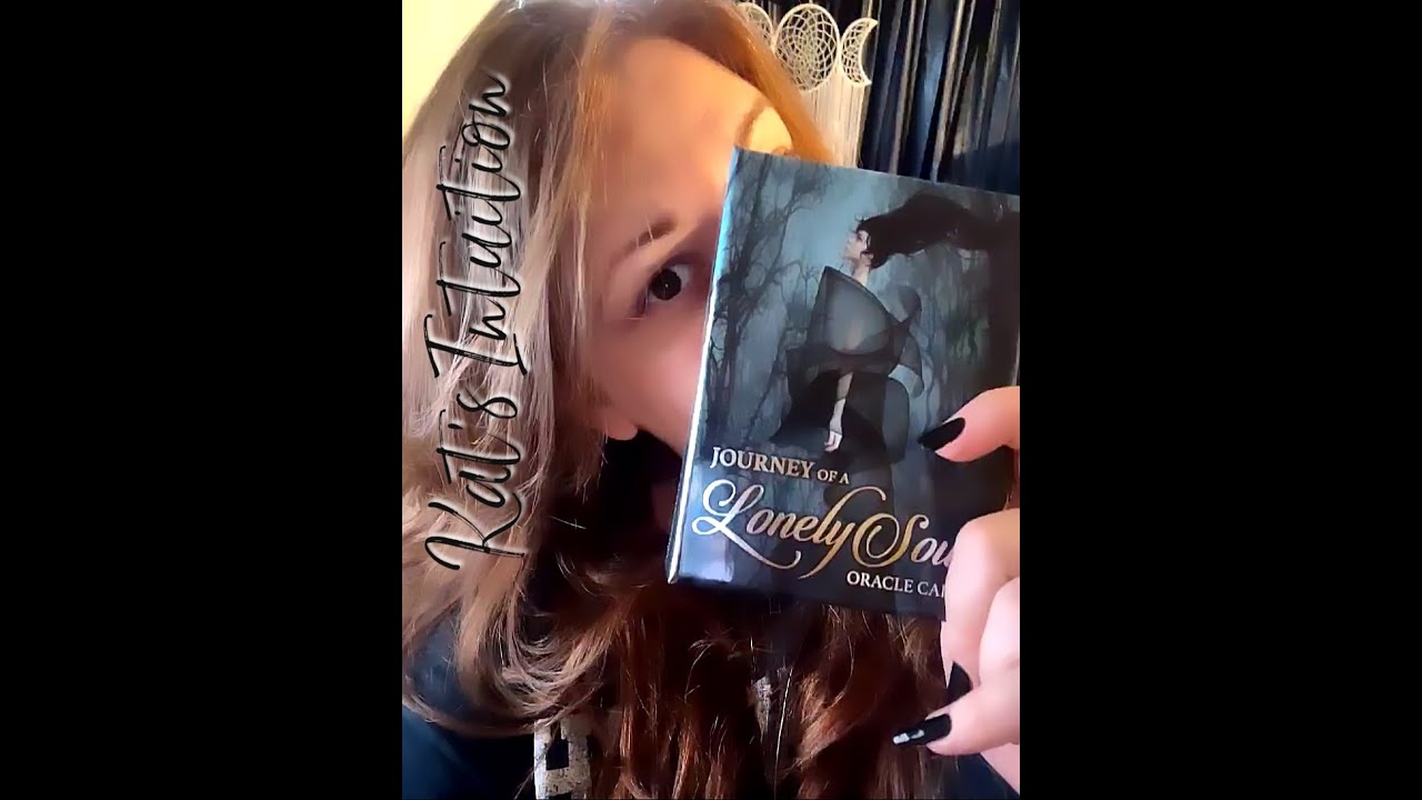 Look at the Journey of a Lonely Soul Oracle deck with me !