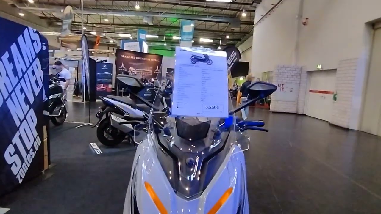 Zontes 368 D im Sommer diesem Jahres soll sie wieder mit Windschild verfügbar sein...!